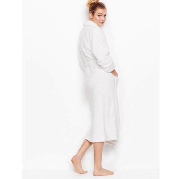Victoria's Secret Other - Victoria's Secret ANGEL Cozy Short Robe SUPER PLUSH & SOFT - White